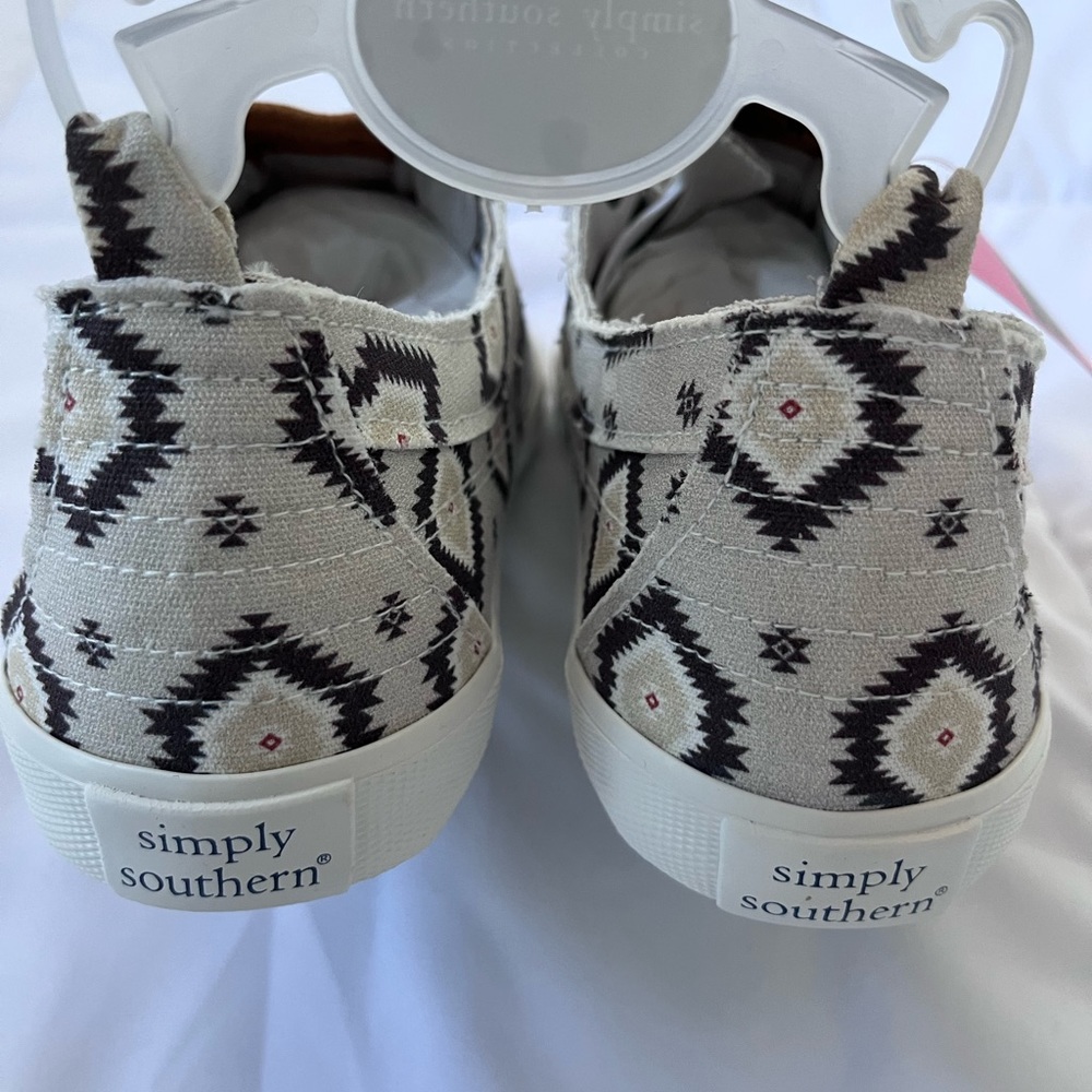Simply Southern shoes - Picture 4 of 4